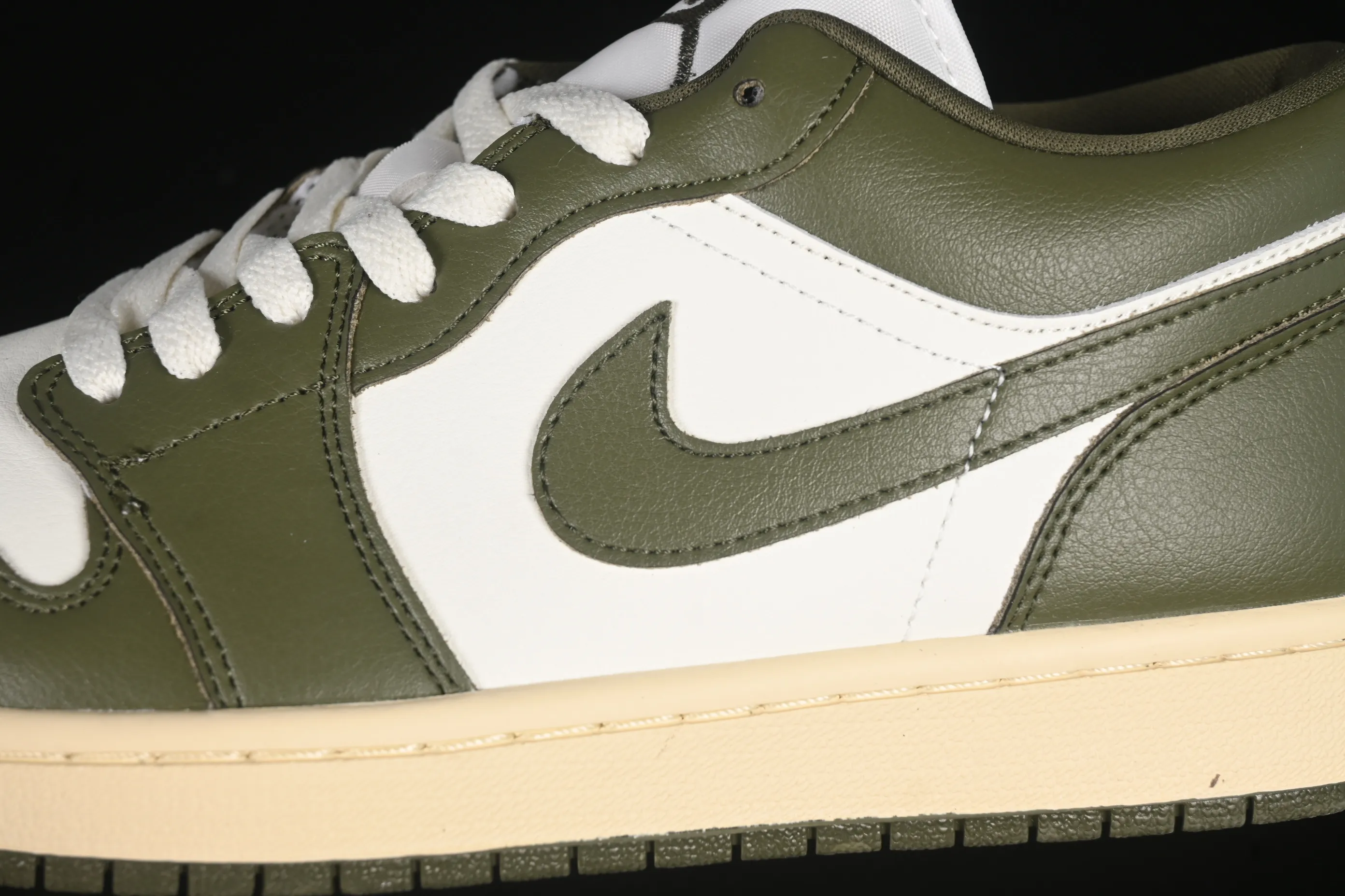 All categories Air Jordan Jordan series basketball shoes Air Jordan 1 Low Air Jordan 1 Low AJ1 Joe 1 army green and white low-top cultural and leisure sports sneakers DC0774-122